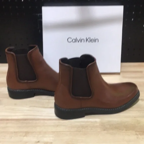 New WB Calvin Klein Men's Brown Leather Boots - Picture 5 of 6